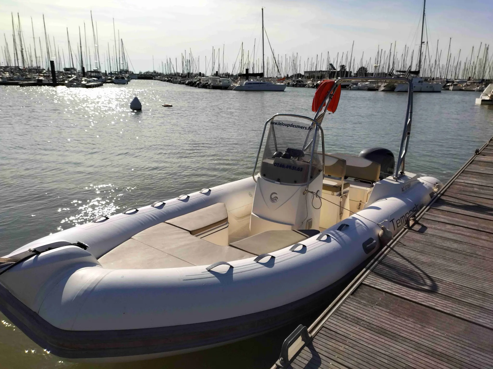 bateau capelli tempest à louer